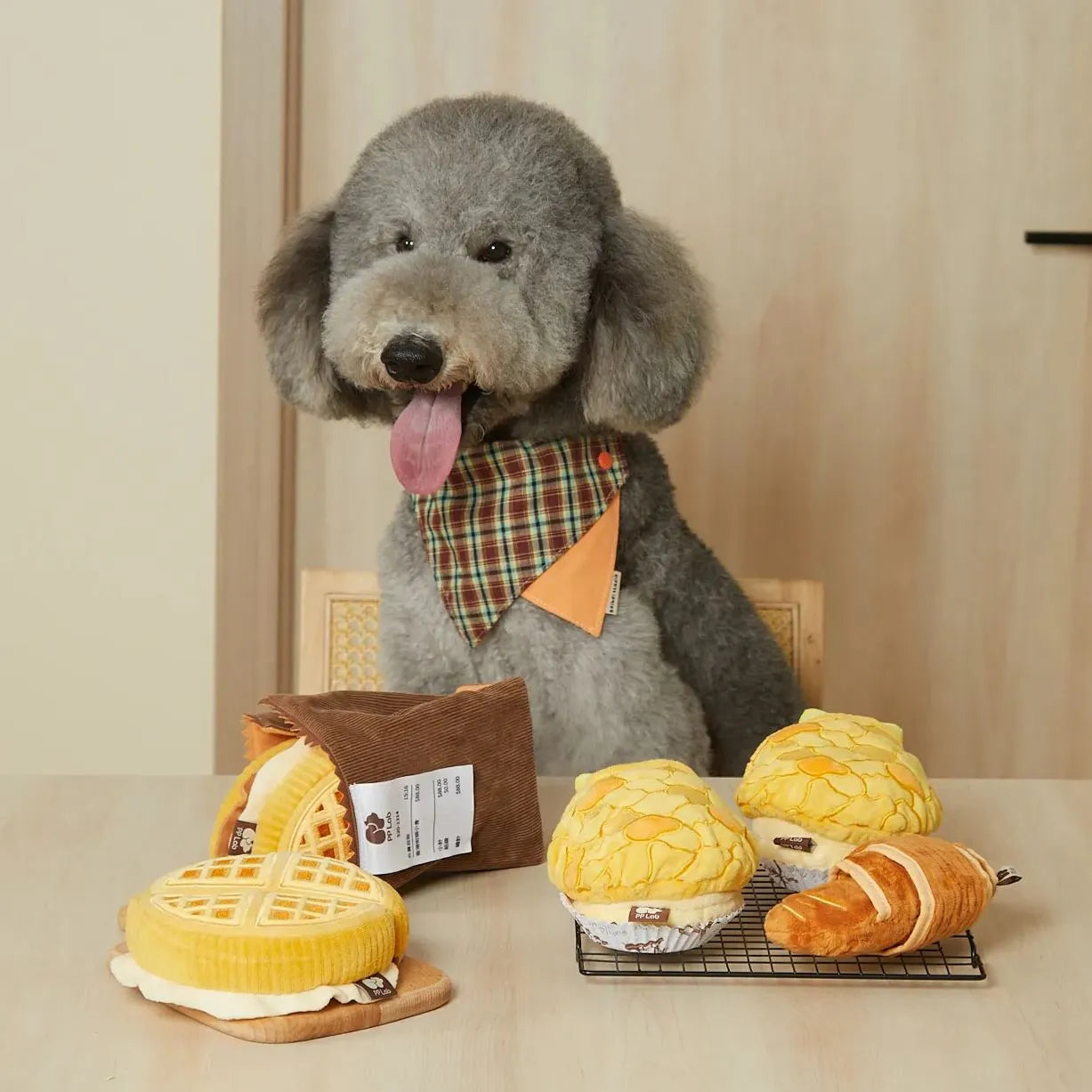 Pineapple Bun | Sniffing Toy